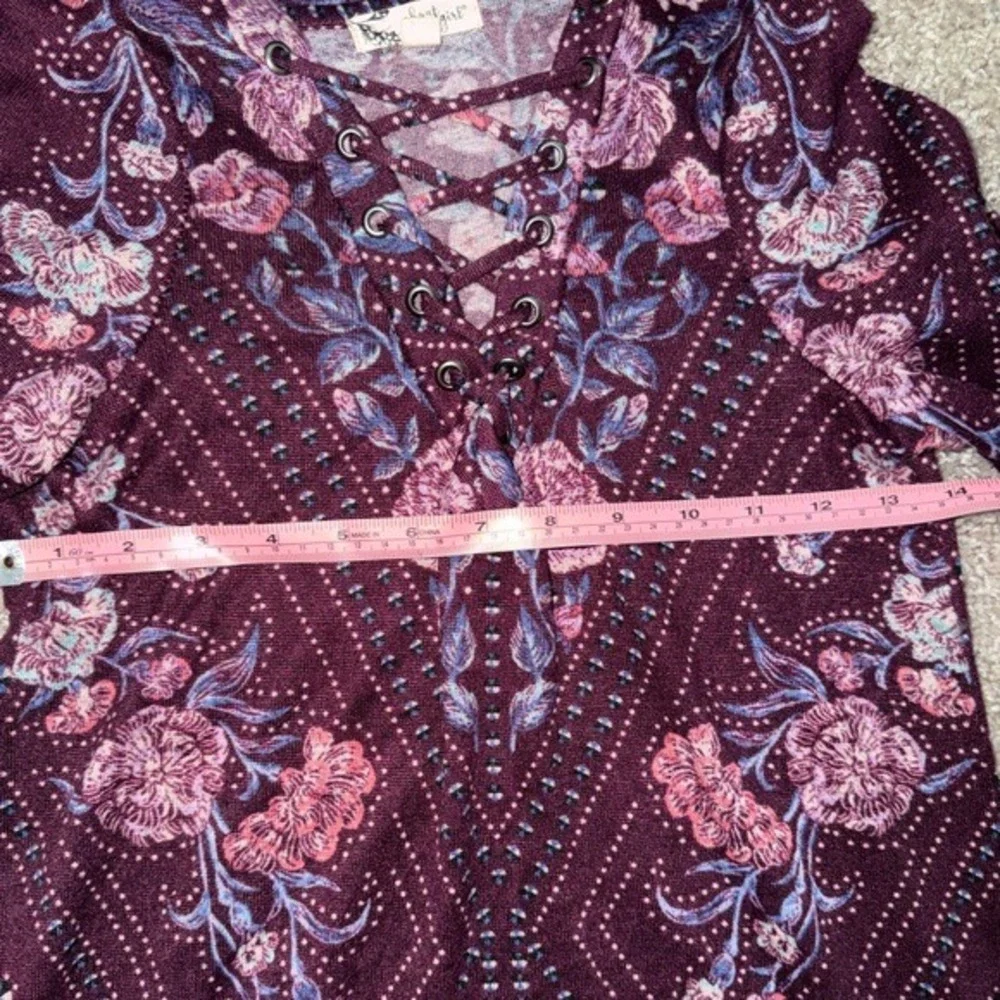 About A‎ Girl Women's Small Purple Floral Lace Up V Neck Tunic Boho Long Sleeve